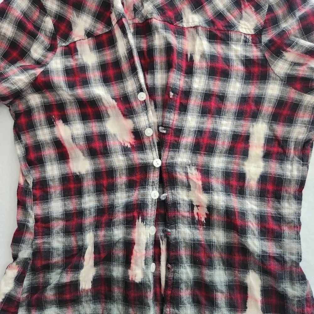 Romeo & Juliet Couture Western Plaid Button-Down Shirt  Size Large